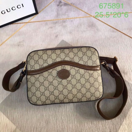 Falsa Bolsa de mensajero Gucci con G entrelazadas 675891 Marrón Imitacion