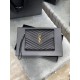 Falsa YSL Saint Laurent Monogram Clutch Grano Acolchado Negro Imitacion