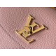 Replicas Minibolso Louis Vuitton Lockme Ever en cuero rosa M21052 Imitacion Baratos