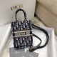 Replicas Bolso para teléfono Dior Mini Book Tote con bordado azul Dior Oblique Baratos