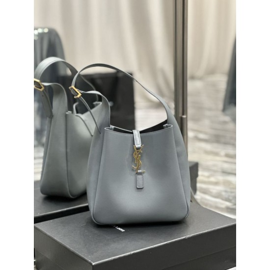 Replicas YSL Saint Laurent Le 5 À 7 Cassandre Hobo Small Bucket Bag Suave Gris Cuero Liso Baratos