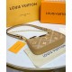 Replica Louis Vuitton Easy Pouch On Strap M81137 Albaricoque Baratos Imitacion