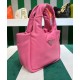 Replicas Prada Bolso Prada pequeño acolchado en piel de napa suave 1BA359 Rosa Baratos