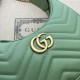 Replicas Gucci GG Marmont minibolso en forma de media luna 699514 verde Baratos