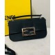 Replicas Fendi Baguette Funda para teléfono 7AS142 Negro Baratos