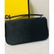 Replicas Fendi Baguette Funda para teléfono 7AS142 Negro Baratos