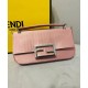 Replicas Funda para móvil Fendi Baguette 7AS142 rosa Baratos