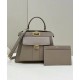 Replicas Bolso tote mediano Fendi Peekaboo ISeeU 8BN321 Gris Baratos