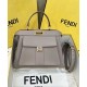 Replicas Bolso tote mediano Fendi Peekaboo ISeeU 8BN321 Gris Baratos