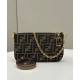 Replicas Fendi Baguette Pouch 8BS073 Bolso Café Baratos