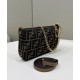 Replicas Fendi Baguette Pouch 8BS073 Bolso Café Baratos