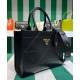 Replicas Prada Bolso pequeño Prada Symbole de cuero con pespuntes 1BA379 Negro Baratos