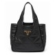 Replicas Bolso tote mediano Prada de piel de napa con pespuntes 1BG450 Negro Baratos