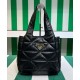 Replicas Bolso tote mediano Prada de piel de napa con pespuntes 1BG450 Negro Baratos