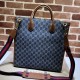 Replicas Gucci Bolso tote mediano con G entrelazada 674155 Café Imitacion España