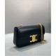 Replicas Bolso de hombro con cadena Celine Triomphe de piel de becerro brillante negra Imitacion España