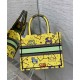 Replicas Christian Dior Bolso pequeño Dior Book Tote Amarillo Baratos España