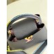 Falsa Bolso Louis Vuitton Capucines MM en cuero negro M57672 Imitacion