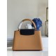 Falsa Bolso Louis Vuitton Capucines MM en cuero bicolor M58608 Imitacion