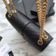 Replicas YSL Saint Laurent Envelope Pequeña Bolsa de oro en relieve en relieve Hardware Baratos Imitacion