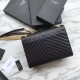 Replicas YSL Saint Laurent Envelope Pequeña Bolsa de oro en relieve en relieve Hardware Baratos Imitacion