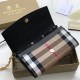 Replicas Burberry House ChecK Monedero Con Cadena Negro Baratos Imitacion